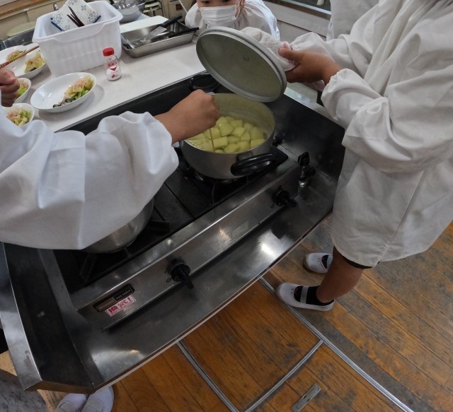 じゃがいもに火は通ったかなあ？
