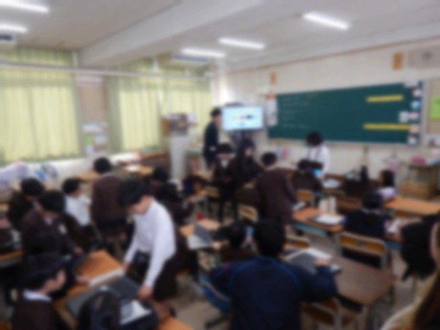 ３年生　総合：What’s　this ?