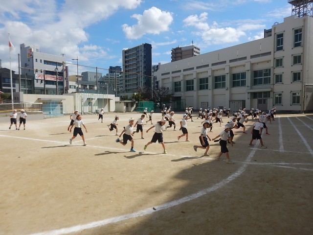 　　　1・2年　団体演技