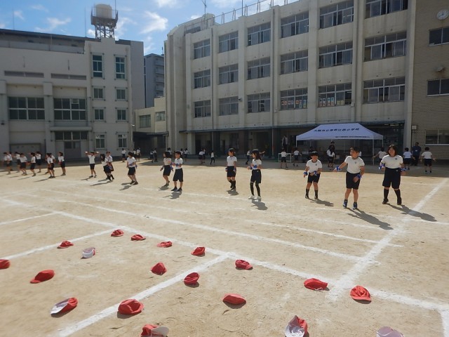 　　　３・４年　団体演技