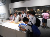 科学館の展示場を見学中！①
