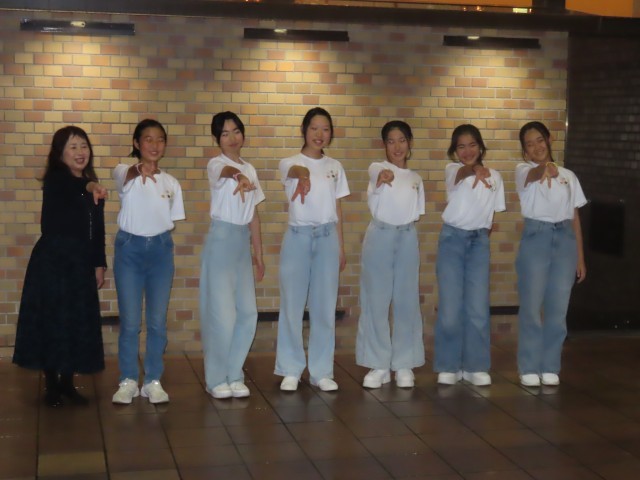 合唱団OG「六つ星の歌」でパチリ！！