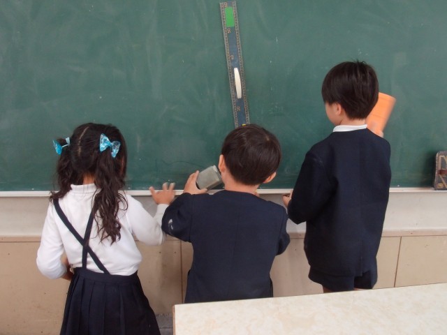 黒板もピカピカ。