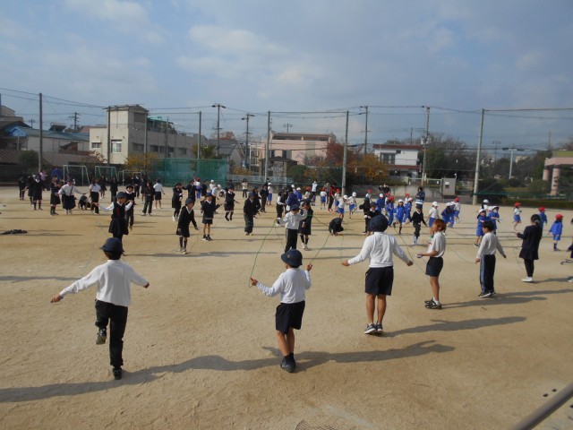 今日から始まったなわとび週間