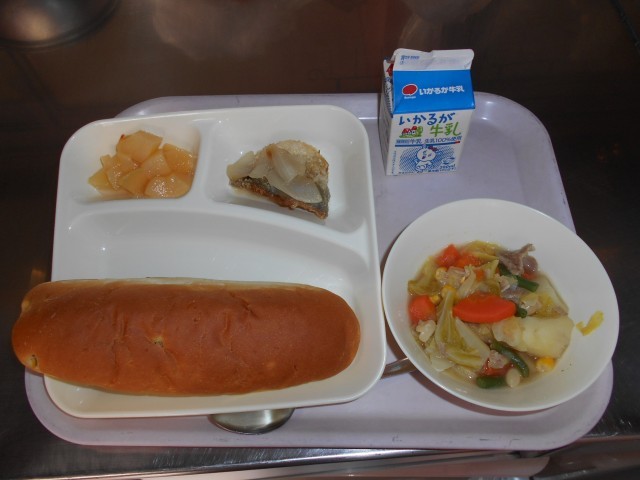 給食