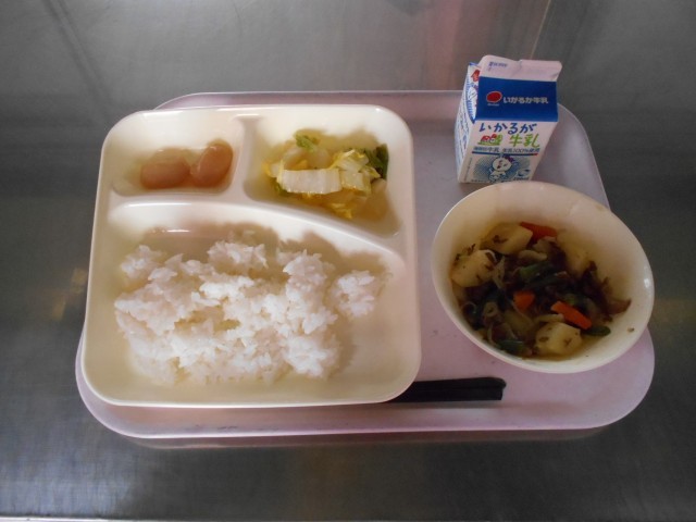 給食