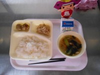 給食