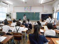 ６年