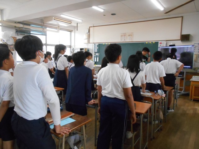 ６年