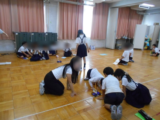 ３年