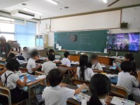 ３年