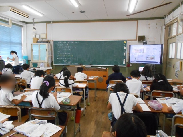 ３年