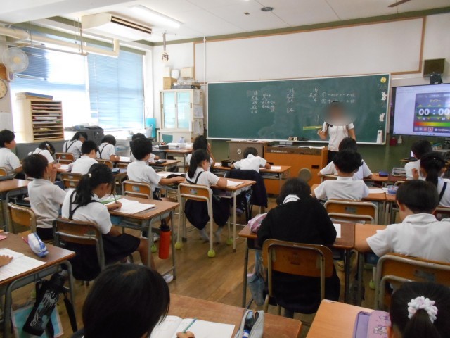 ３年