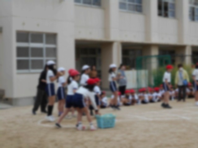 ６年生が教えてくれたソフトボール投げ