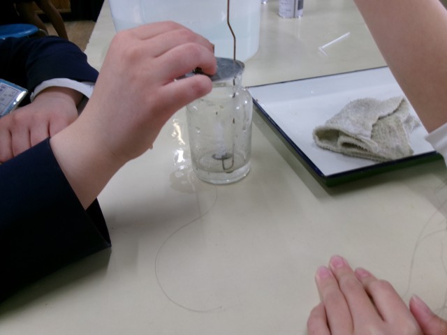 二酸化炭素の中では？