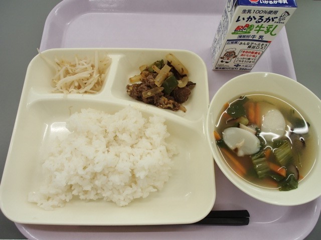 １０月２３日の給食