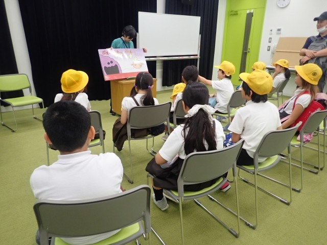 図書館見学３年