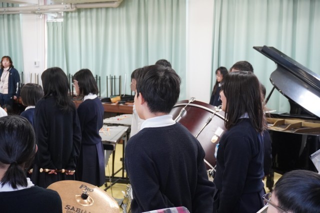 合唱「夢の世界を」