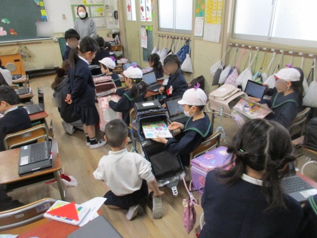 教科書をランドセルに入れよう