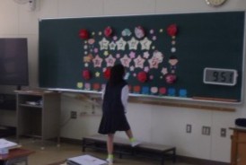 教室の飾りつけの様子
