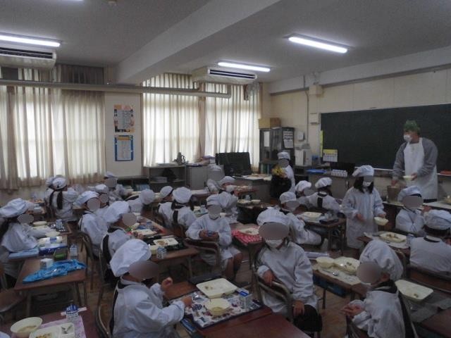 教室での様子①です。