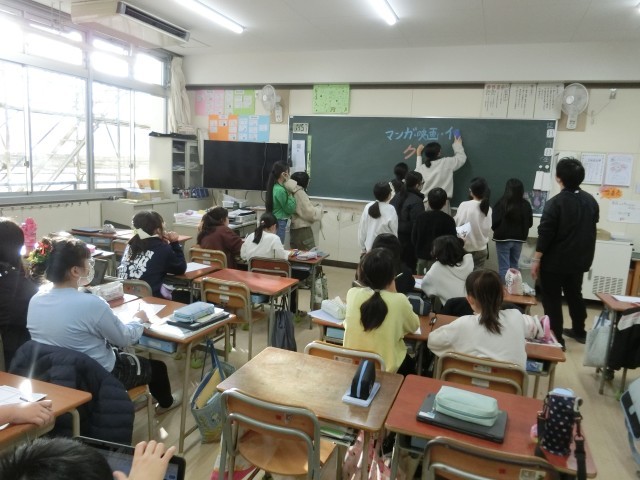 2学期の振り返りと3学期の取り組みを決めていました。