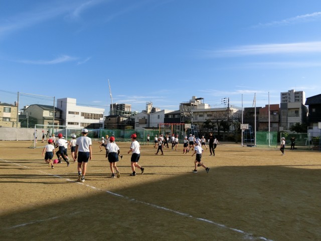 運動クラブ　サッカー