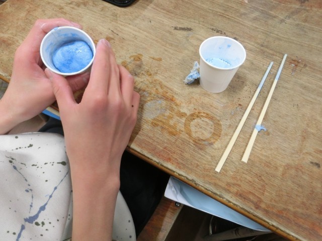 科学工作クラブはスライムを作りました