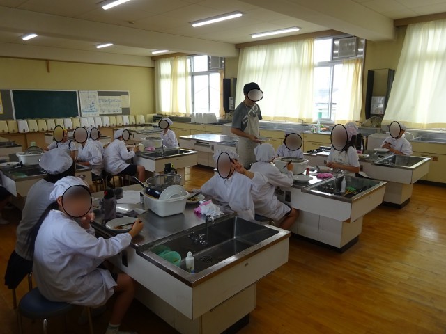 6－1家庭科　調理実習