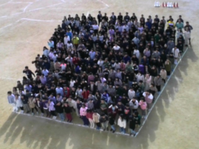 屋上からの全校写真