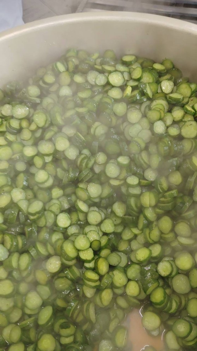 きゅうりのバジル風味サラダ