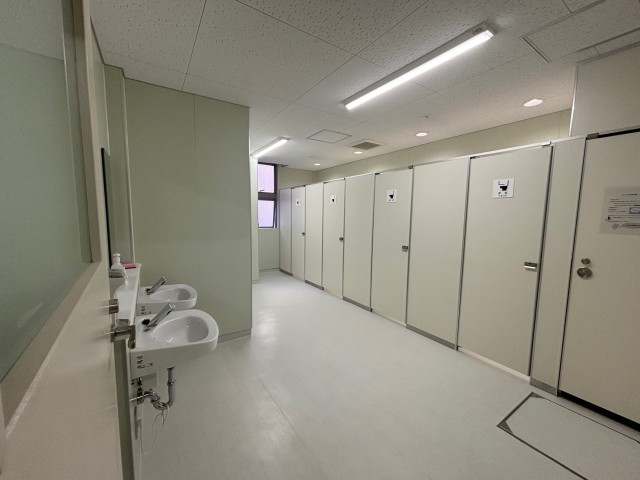 女子トイレ