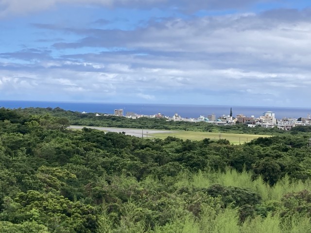 佐喜眞美術館屋上から