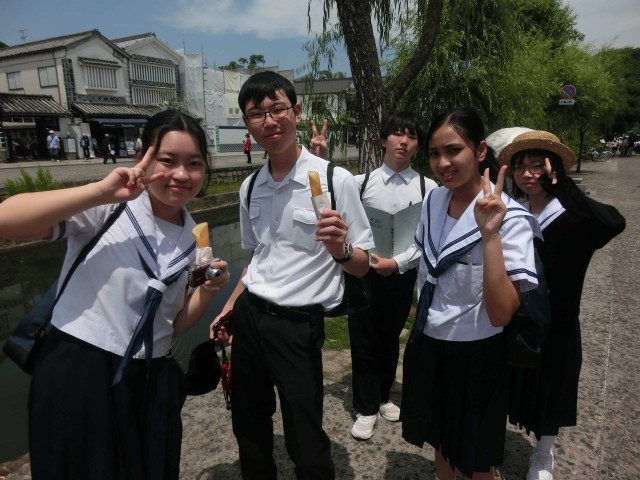 ご当地物に舌鼓！
