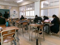 昼休みの教室の様子