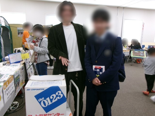 卒業生がモノ寄付に来てくれました！