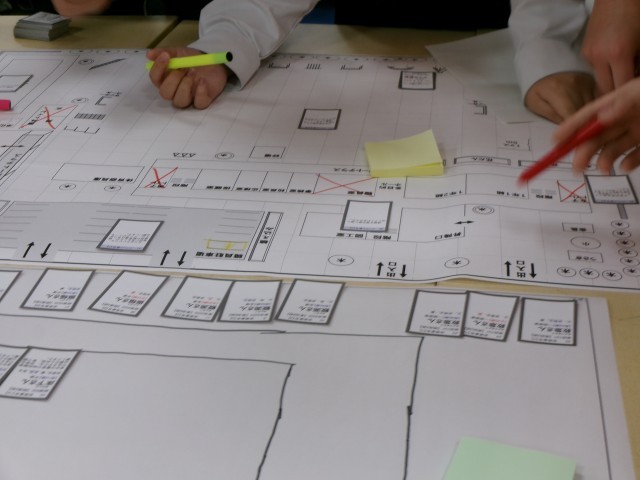 避難所運営ゲーム「HUG」の様子