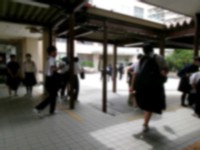 事前訪問に出発する様子