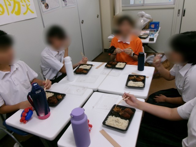 いただいた「メンチカツ弁当」