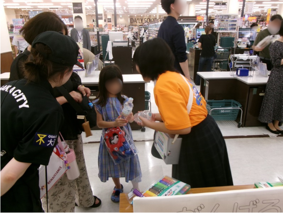 地域の子たちと交流②