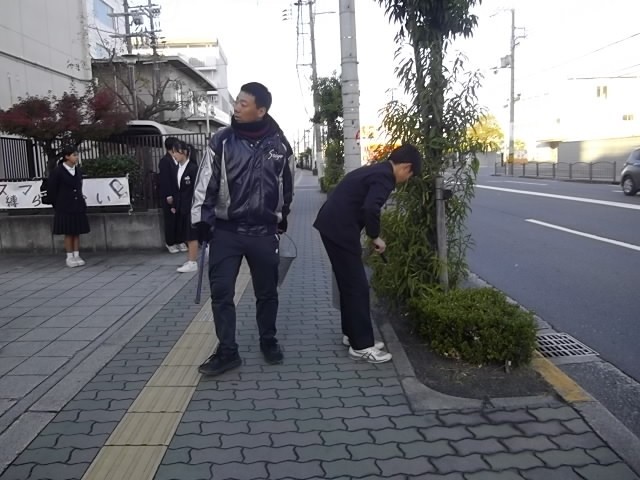 生徒会による清掃活動