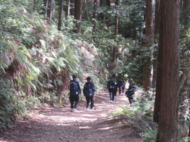 下山中