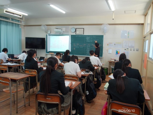 3年2組　理科の授業