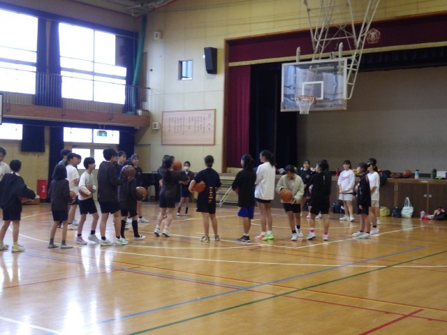 女子バスケットボール部の様子です