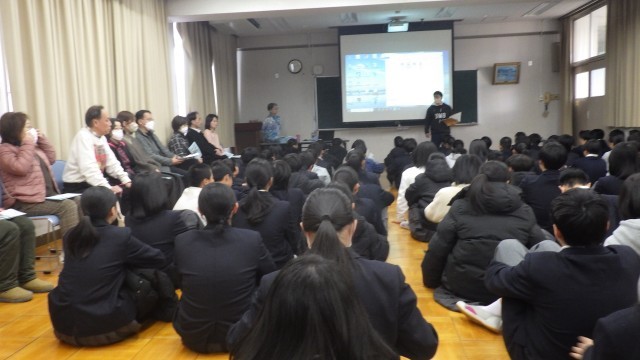 夜間学級の先生にお越しいただきました