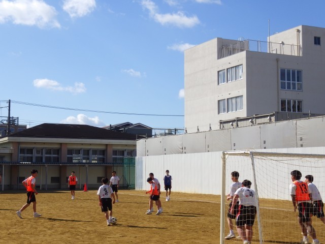２年生 体育　サッカー