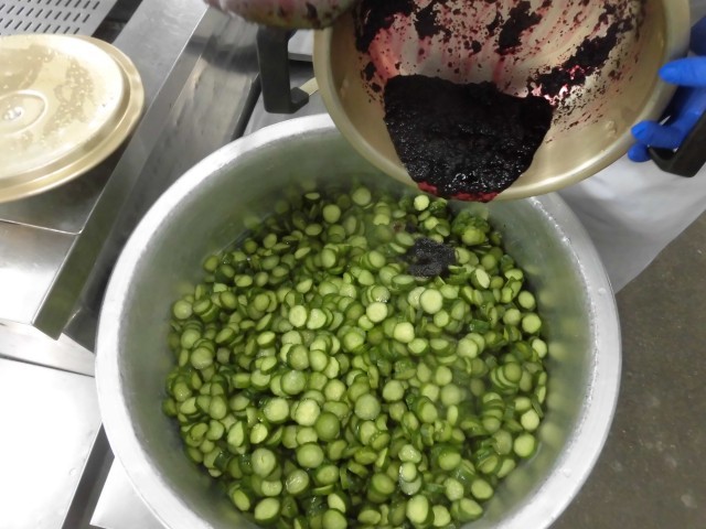 しそと和えるきゅうり