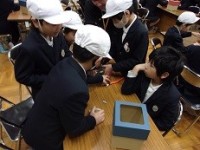 電線の工事をするのにいろいろな道具があるね