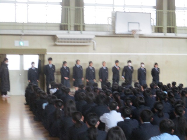 生徒専門委員会から「今月の目標」