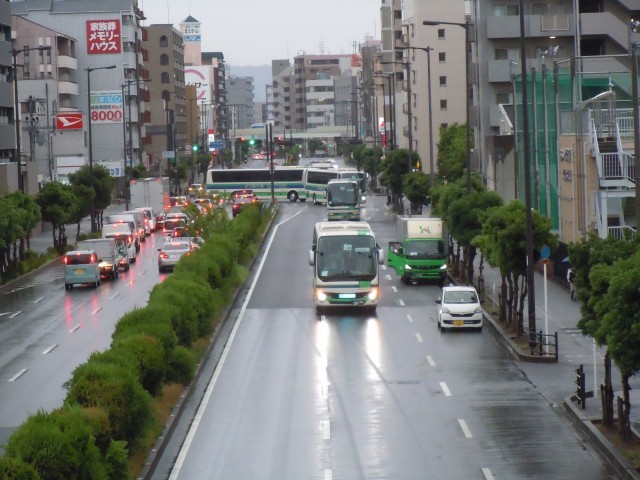 帰ってきたバス